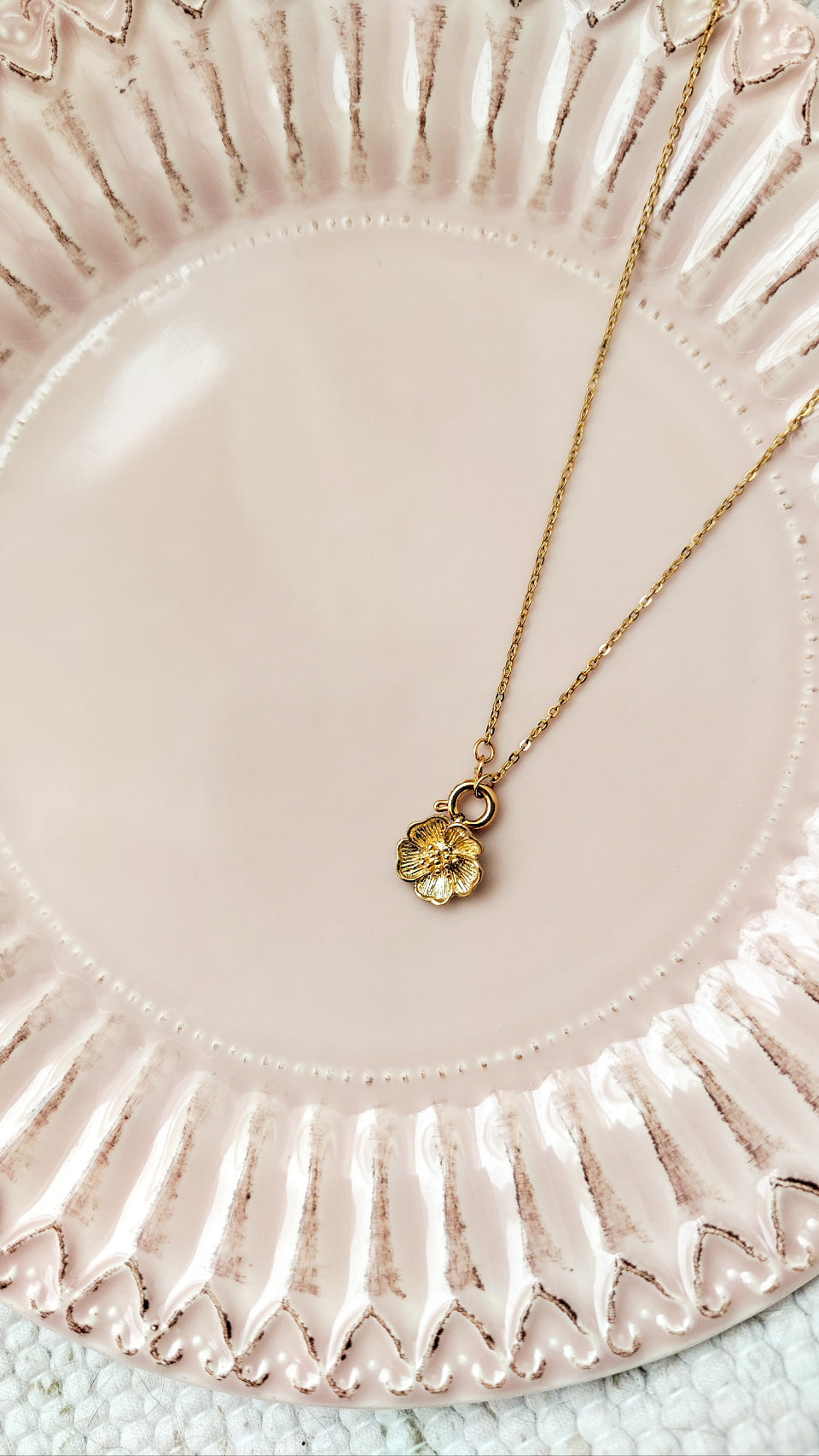 Colar Delicate Flower