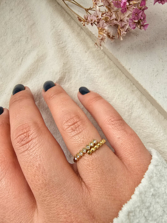 Anel Dainty
